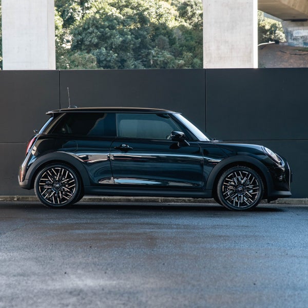 2026 MINI Cooper C image 4