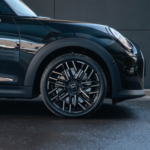 2026 MINI Cooper C image 5