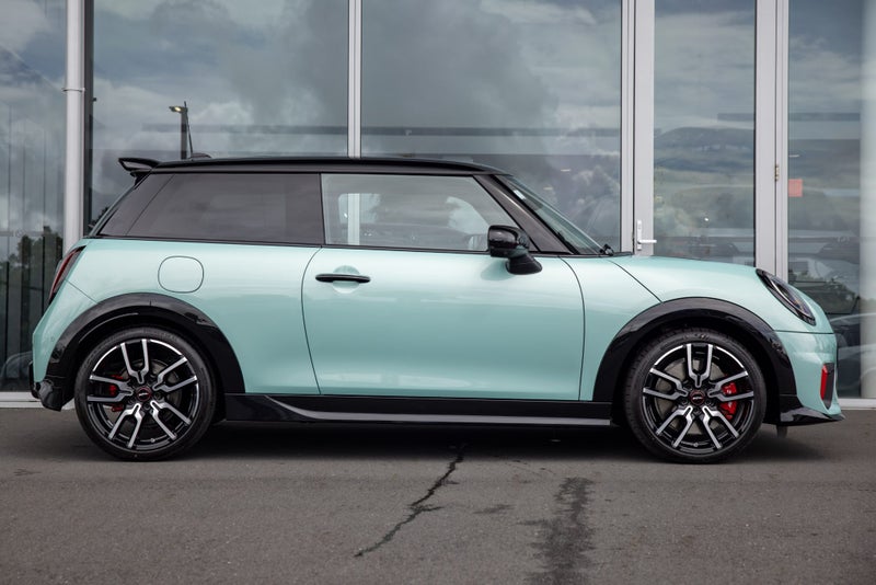 2026 MINI Cooper JCW 3 Door Favoured image 3