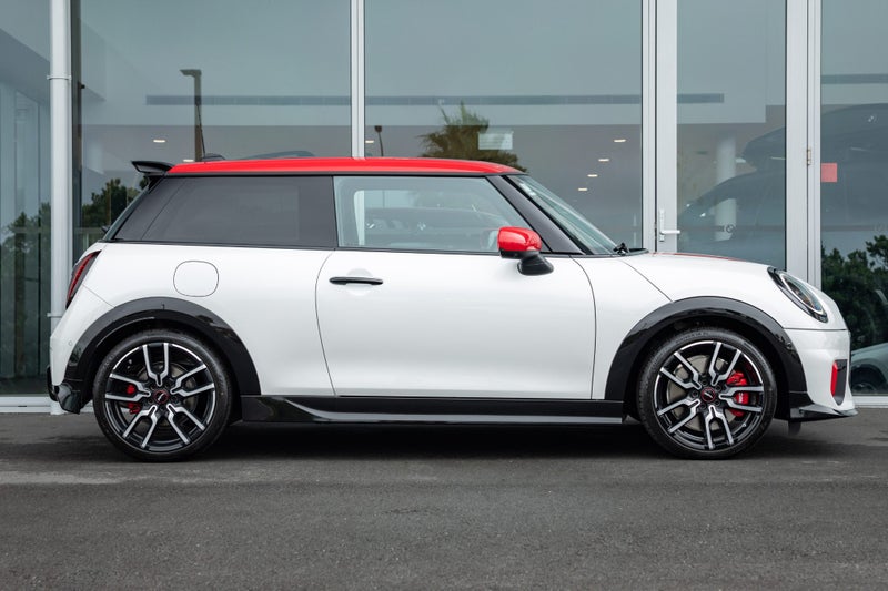 2026 MINI Cooper JCW 3 Door Favoured image 3