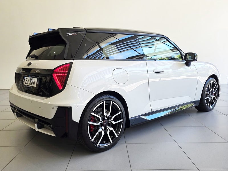 2026 MINI Cooper JCW E image 5