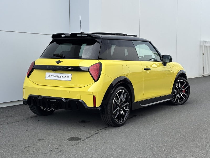 2026 MINI Cooper JCW Favoured image 2