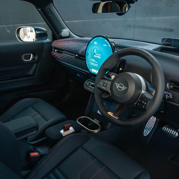 2026 MINI Cooper JCW Favoured image 3