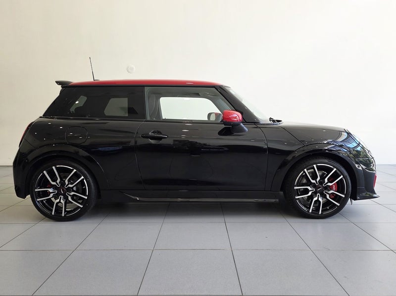 2026 MINI Cooper JCW Favoured Spec image 3