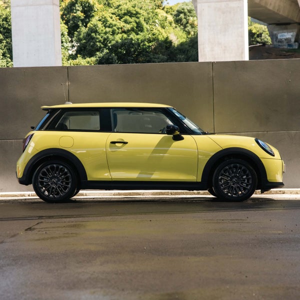 2026 MINI Cooper S 3 Door Hatch Classic image 4