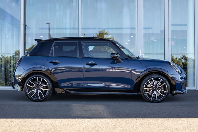 2026 MINI Cooper S 5-Door JCW Sport 2.0T Go Kart! image 3