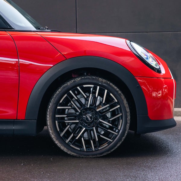 2026 MINI Cooper S image 4