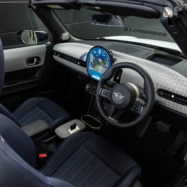 2026 MINI Cooper S Convertible Favoured image 4