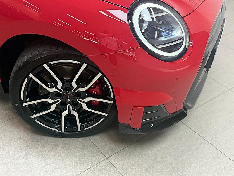 2026 MINI Cooper S JCW E 3Door image 5