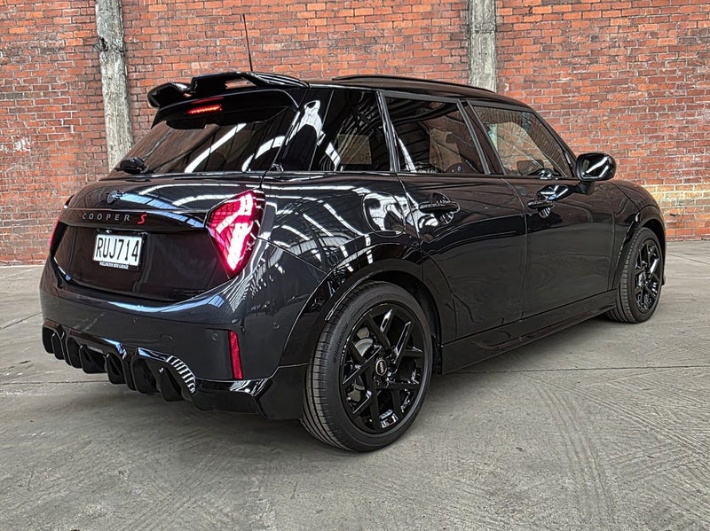 2026 MINI Cooper S JCW Sports image 4