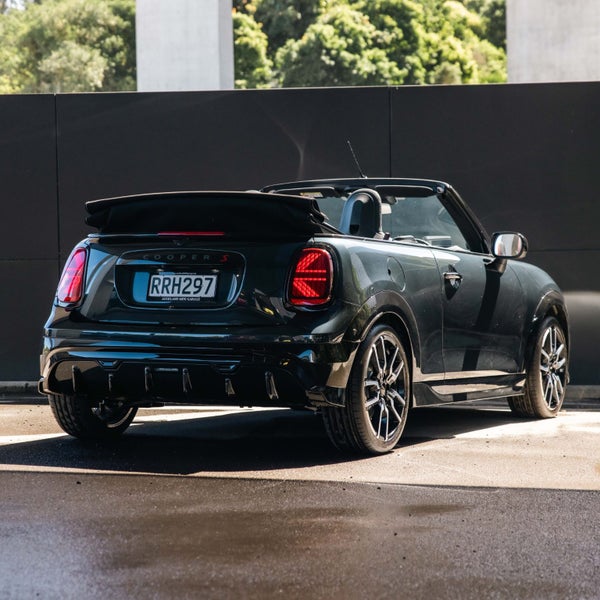 2026 MINI Cooper S S Convertible JCW Favoured image 2