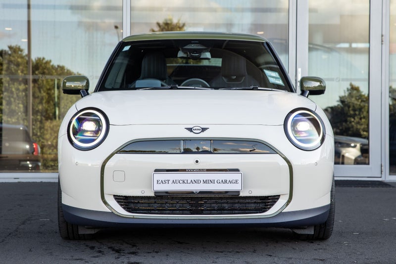 2026 MINI Cooper SE 3 door Full Electric Paul S... image 2