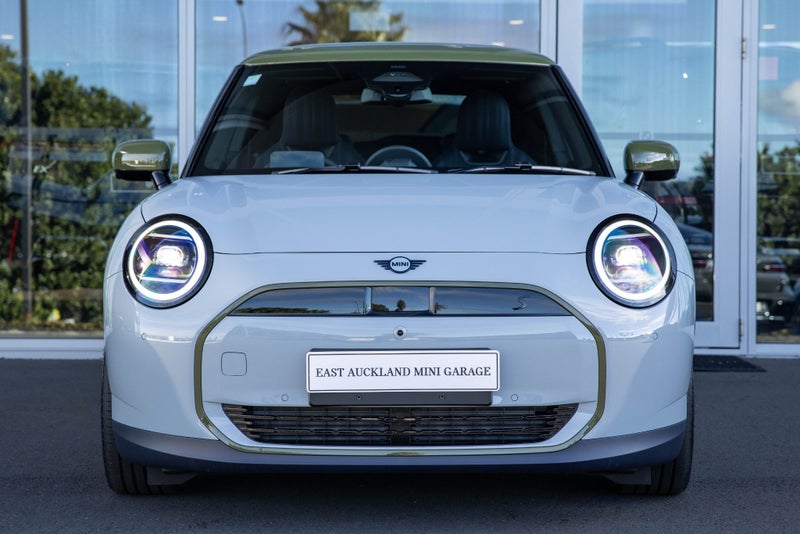 2026 MINI Cooper SE 3 door Full Electric Paul S... image 2