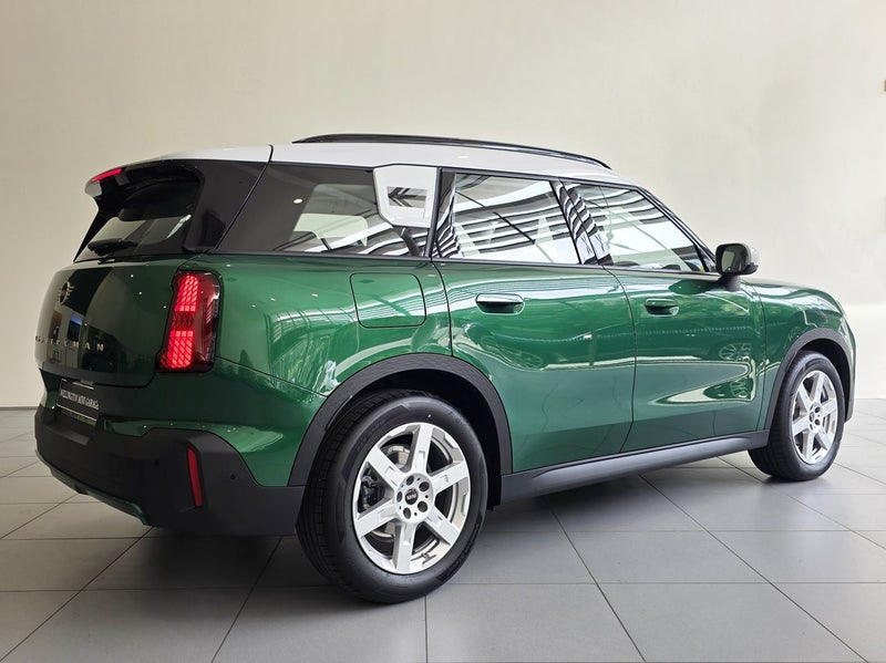 2026 MINI Countryman C Classic image 4