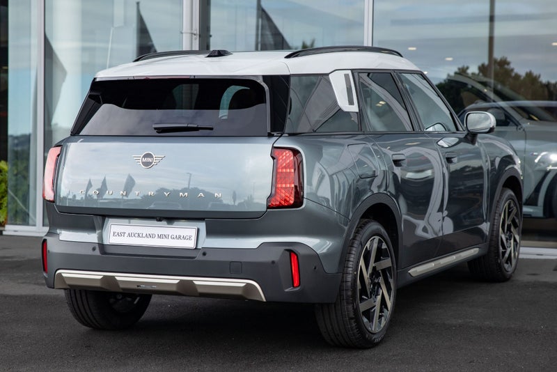 2026 MINI Countryman C Favoured image 5