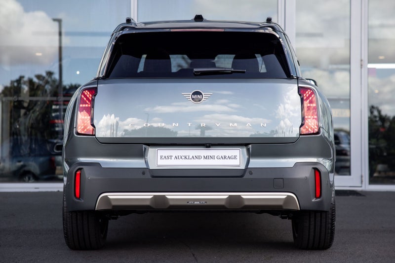 2026 MINI Countryman C Favoured image 4
