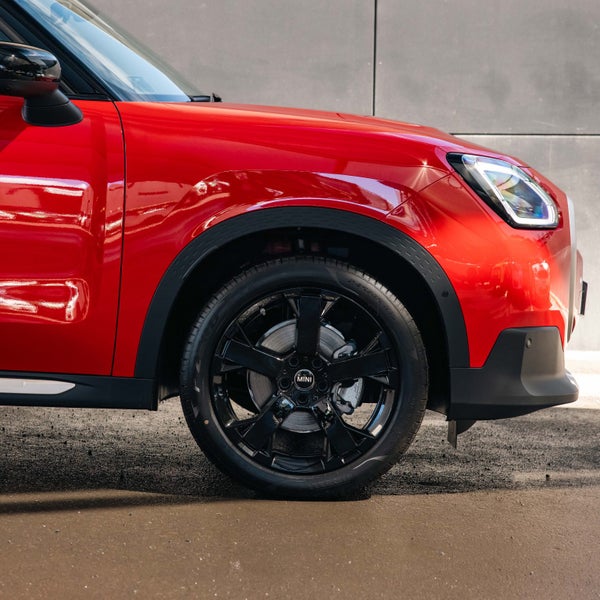 2026 MINI Countryman Cooper Favoured image 5