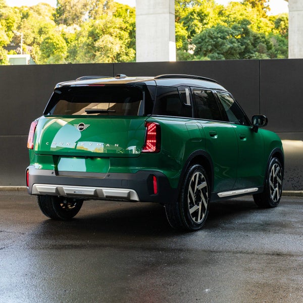 2026 MINI Countryman Cooper Favoured image 2