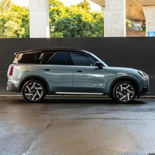 2026 MINI Countryman Cooper Favoured image 4