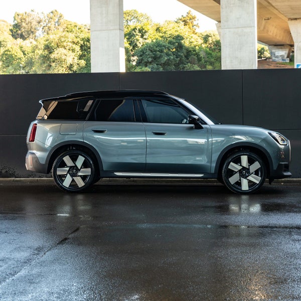 2026 MINI Countryman Cooper S ALL4 Favoured image 5