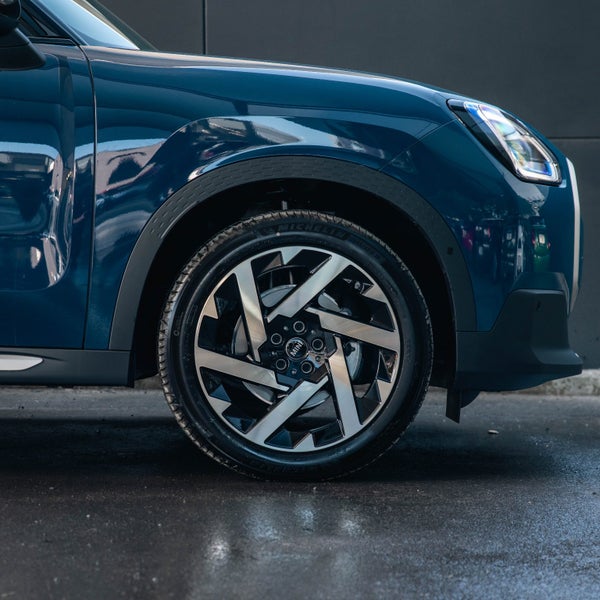 2026 MINI Countryman Countryman C image 5