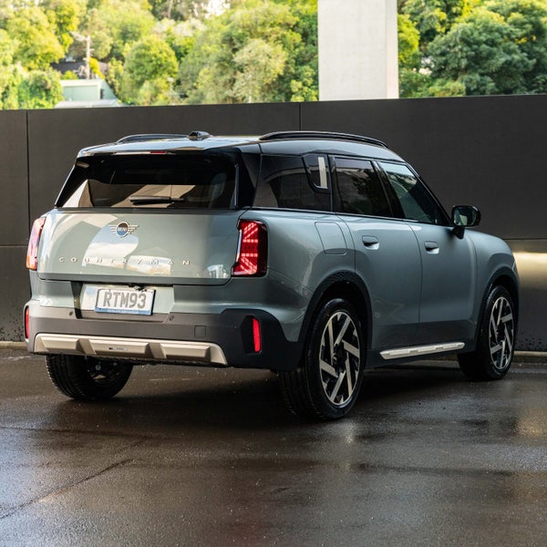 2026 MINI Countryman Countryman C image 2