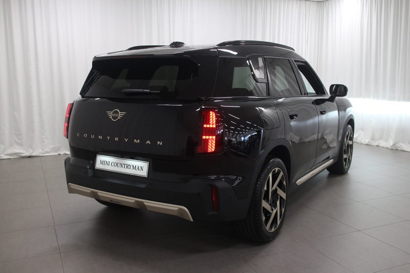 2026 MINI Countryman Countryman C Favoured image 3