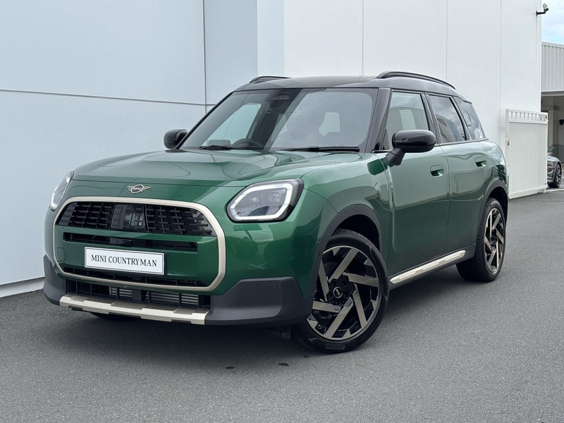 2026 MINI Countryman Countryman C Favoured image 1
