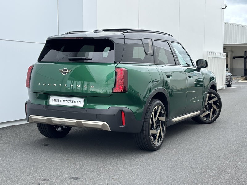 2026 MINI Countryman Countryman C Favoured image 2