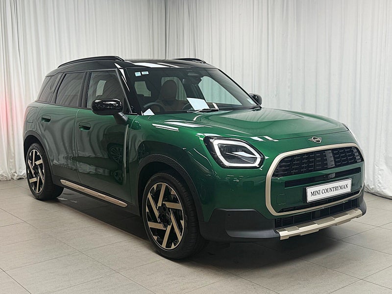 2026 MINI Countryman Countryman C Favoured image 2