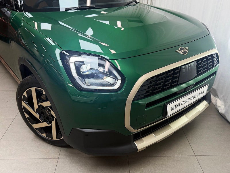 2026 MINI Countryman Countryman C Favoured image 3