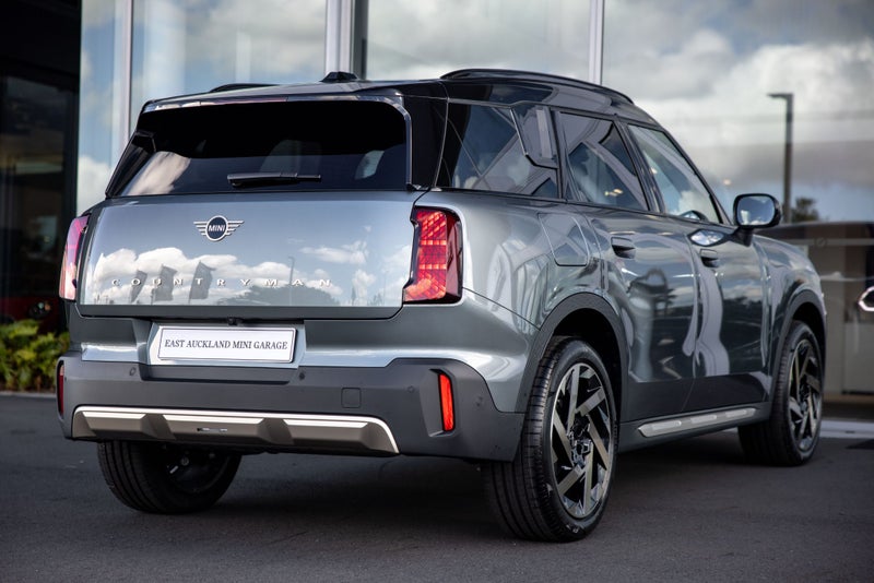 2026 MINI Countryman Countryman C Favoured image 4
