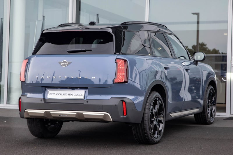 2026 MINI Countryman Countryman C Favoured image 5
