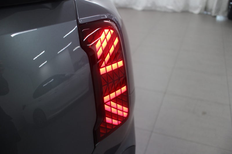 2026 MINI Countryman Countryman C Favoured image 4