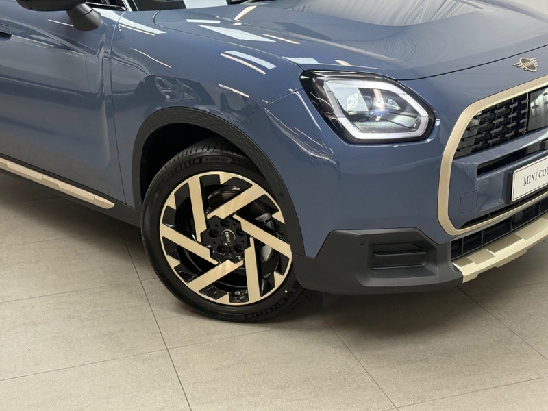 2026 MINI Countryman Countryman S ALL4 Favoured image 3