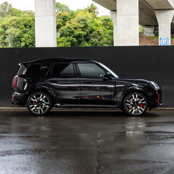 2026 MINI Countryman JCW ALL4 Favoured image 4