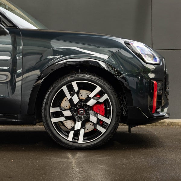 2026 MINI Countryman JCW ALL4 Favoured image 5
