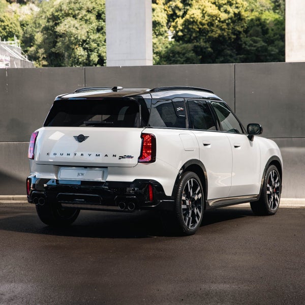 2026 MINI Countryman JCW ALL4 Favoured image 2