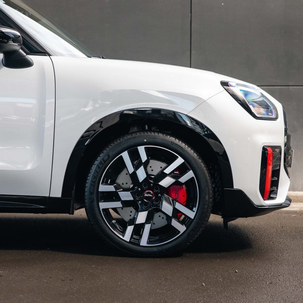 2026 MINI Countryman JCW ALL4 Favoured image 5