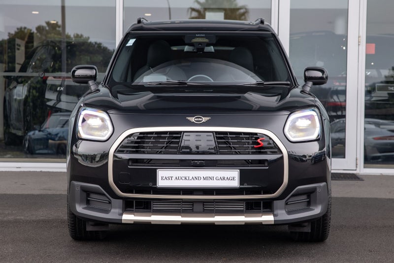 2026 MINI Countryman S All4 Favoured image 2