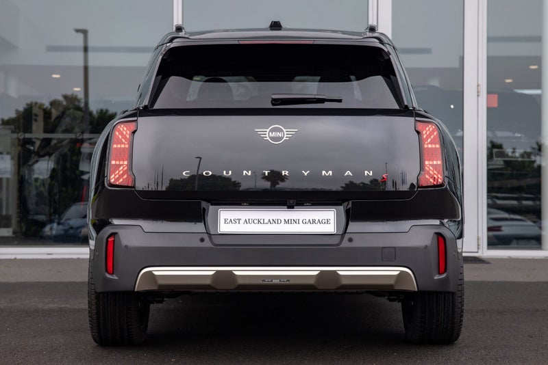 2026 MINI Countryman S All4 Favoured image 3
