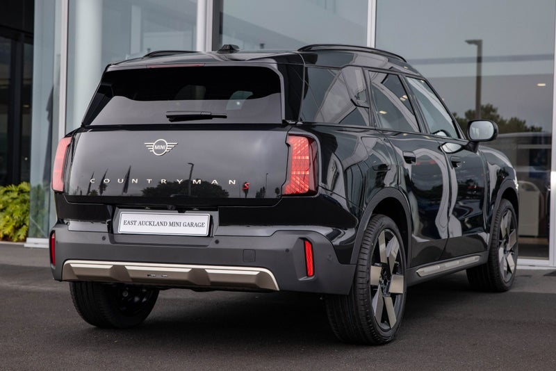 2026 MINI Countryman S All4 Favoured image 5