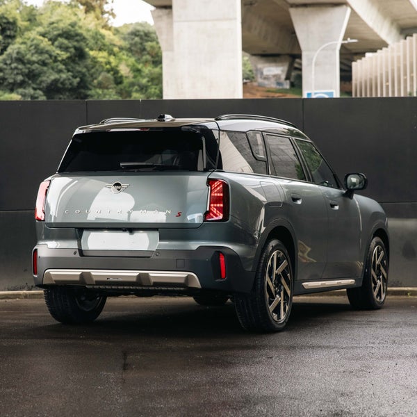 2026 MINI Countryman S ALL4 Favoured image 2
