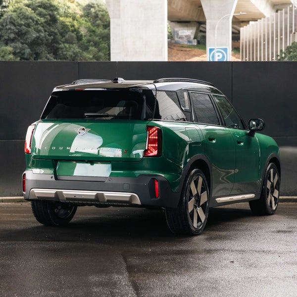 2026 MINI Countryman S ALL4 Favoured image 2