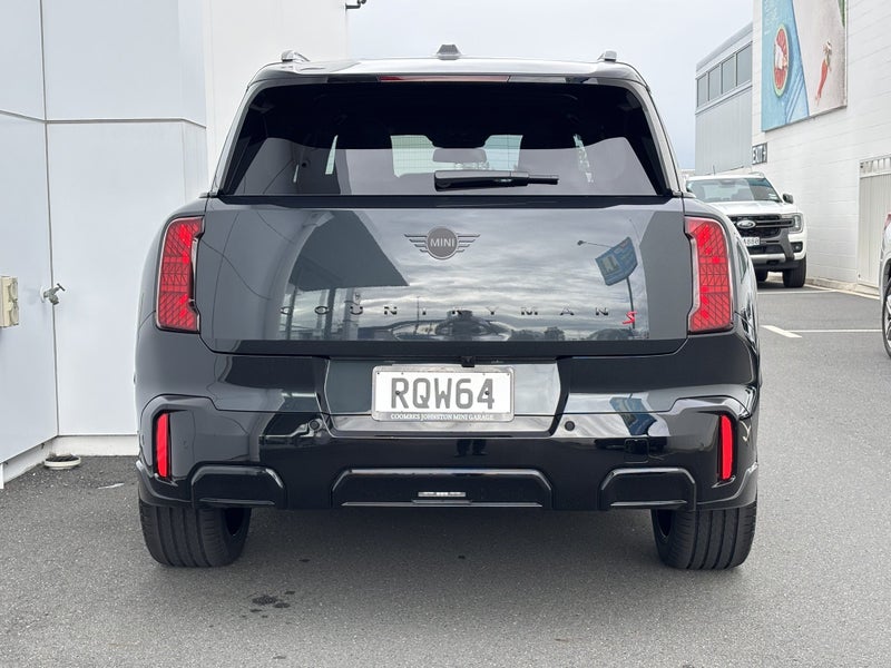 2026 MINI Countryman S All4 JCW Sport Pack image 4