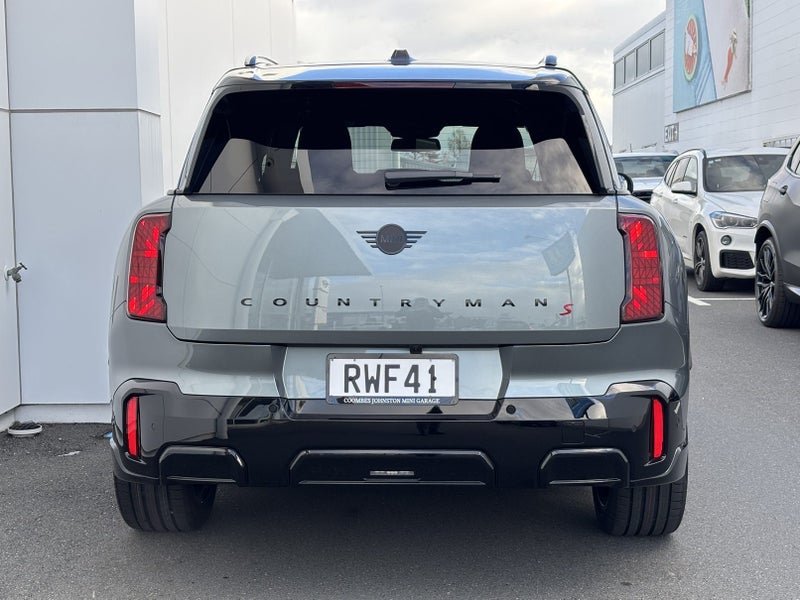 2026 MINI Countryman S All4 JCW Sport Pack image 4