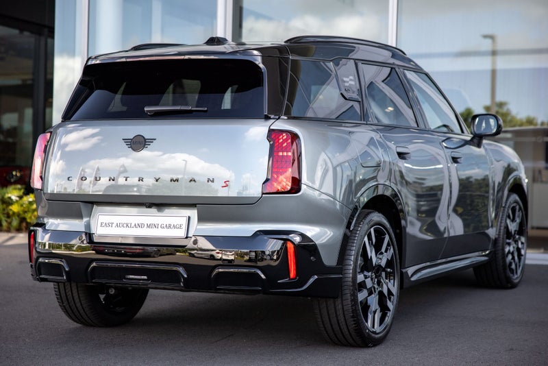 2026 MINI Countryman S ALL4 JCW Sports image 5