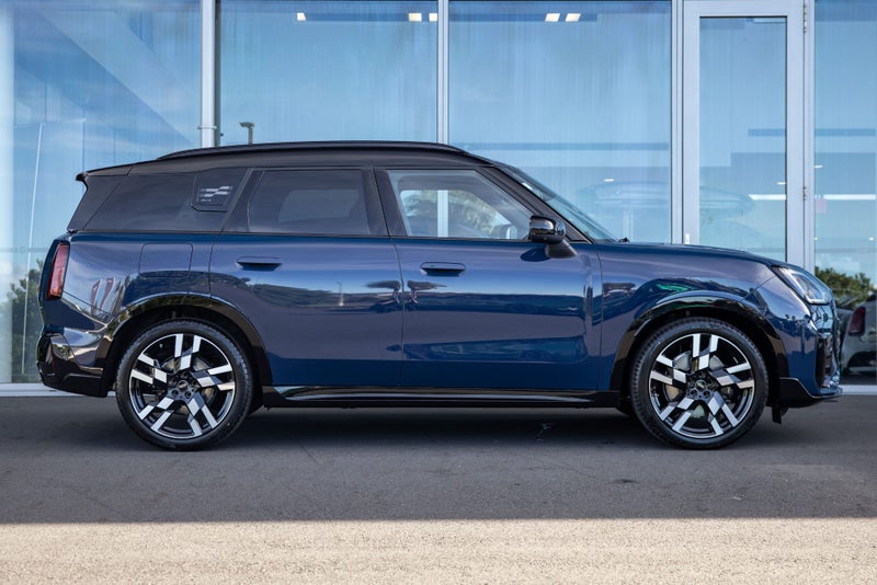 2026 MINI Countryman S ALL4 JCW Sports image 3