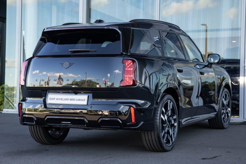 2026 MINI Countryman S ALL4 JCW Sports image 5