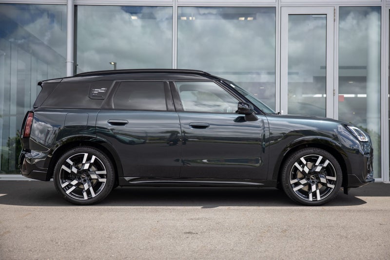 2026 MINI Countryman S ALL4 JCW Sports image 3